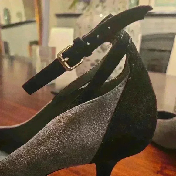 BCBG Leather Suede Ankle Strap Two Tone High Heels Gray Black Size 10 - Picture 5 of 8